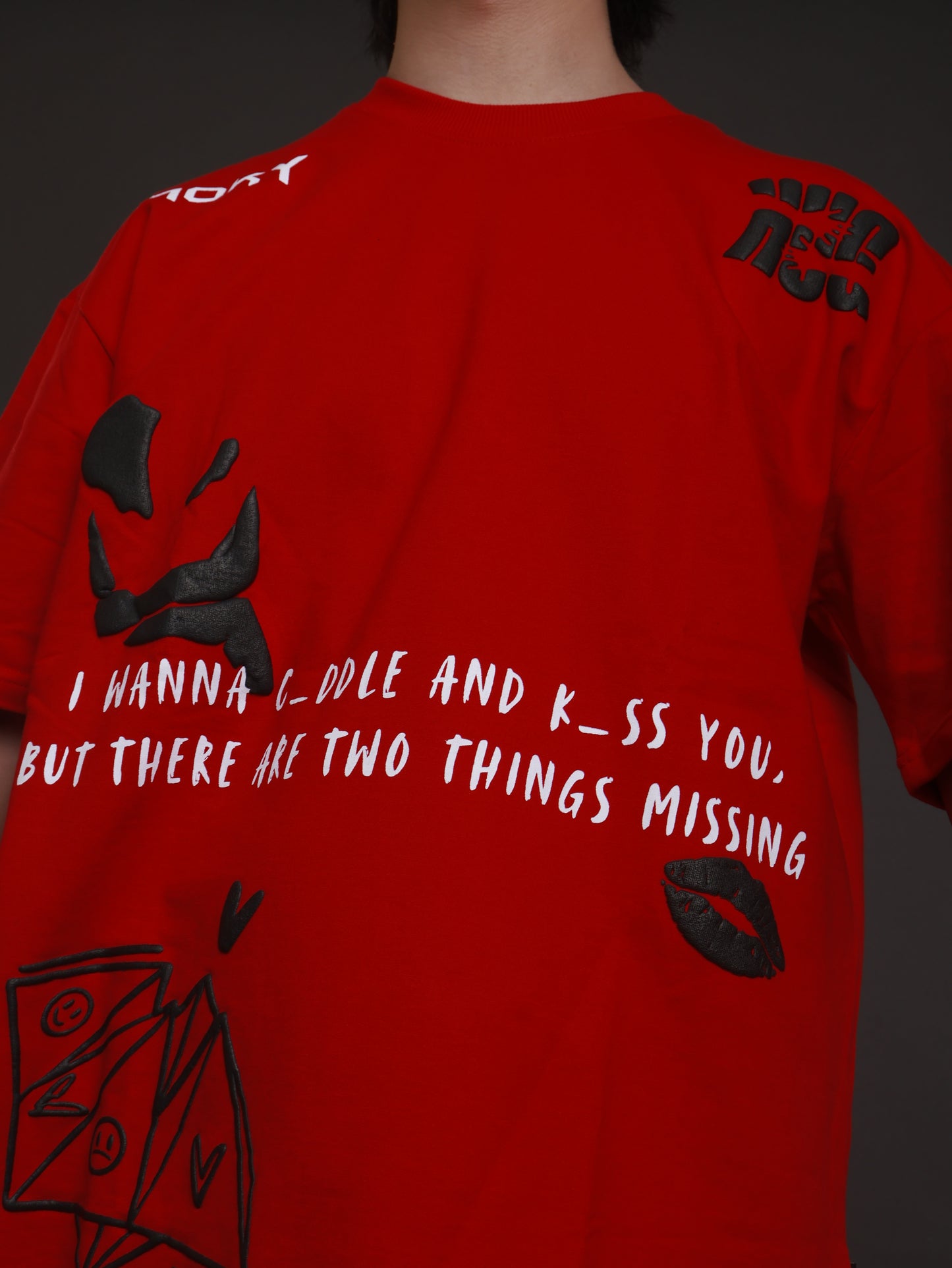 Kiss & Cuddles Red T-shirt