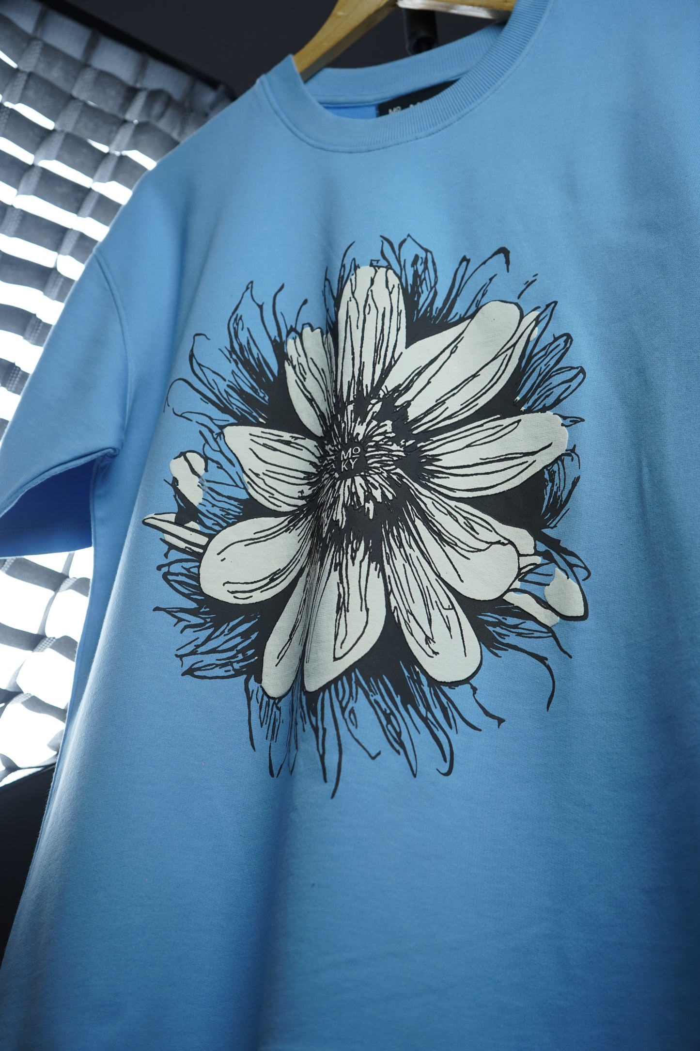 FLORAL BLUE T-SHIRT